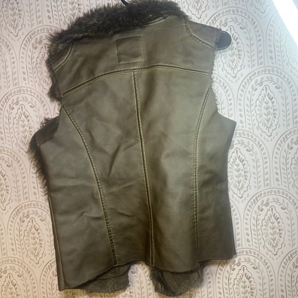 Maurices Womens Olive Faux Leather Fur Lined Moto Vest Size L - Picture 2 of 12